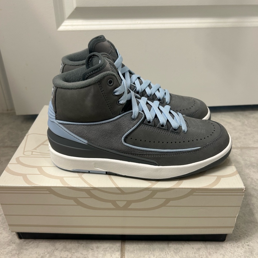 NIKE AIR JORDAN 2